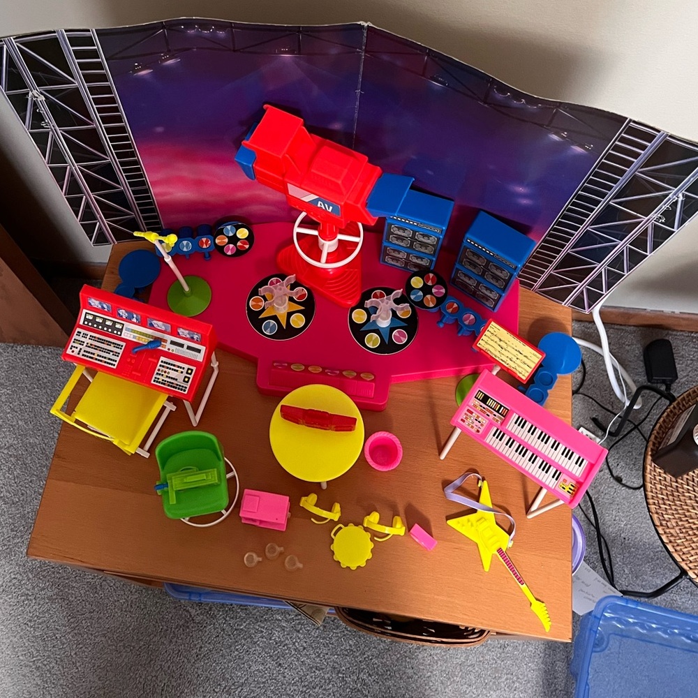 80's Arco Pop Star Stage ( Barbie size) - Picture 3 of 17